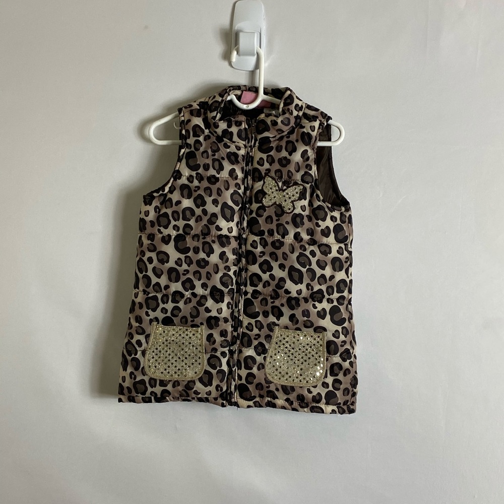 Young Heart jacket girl